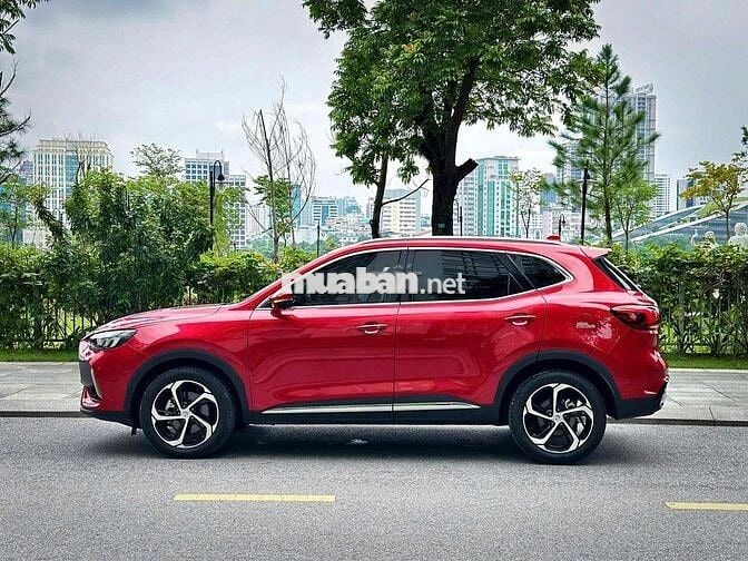 MG HS 1.5 Luxury 2024 đỏ đẹp xuất sắc - 8000km