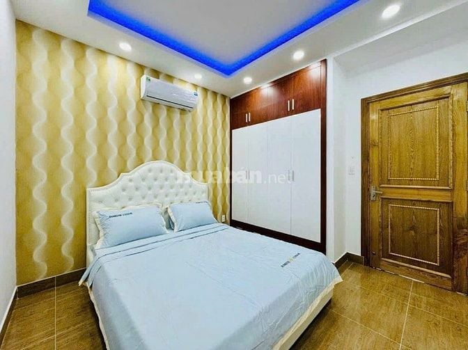 Bán nhà giá ngộp căn 48,8m2 giá 2tỷ450tr Đoàn Thị Điểm P.01 Phú Nhuận