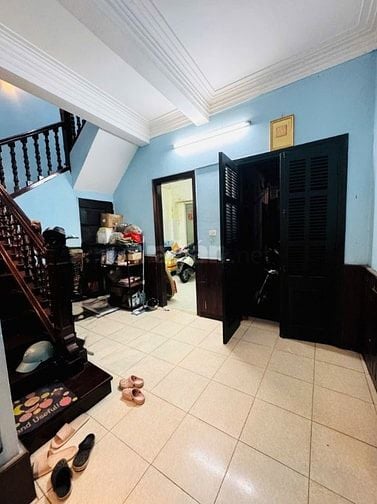 Đội Cấn – Ba Đình – Ô Tô – 74 m2 – 3 Tâmgf – MT 5.4 m – Giá 20.9 Tỷ. 