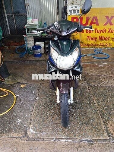 Xe máy Suzuki Hayate màu nâu đen 2010