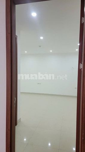 Cho thuê VP diện tích 30m2 tại số 89 Ngô Gia Tự; P. Việt Hưng, TP Hà N