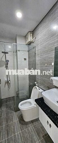 NHÀ 3 TẦNG XE HƠI TRÁNH - VÀO Ở NGAY