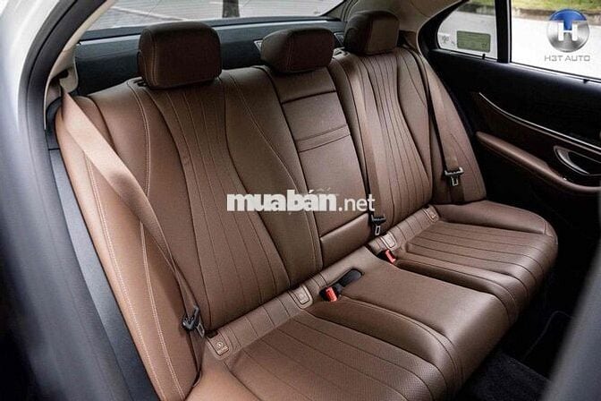 Mercedes_E200_Exclusive Model 2023 Bank 90%