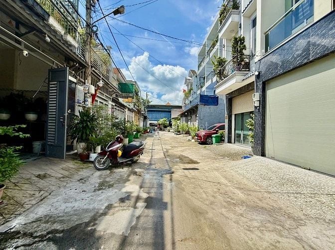 Nhà sổ hồng riêng KDC HXH đường Thạnh Lộc 57