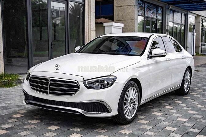 Mercedes_E200_Exclusive Model 2023 Bank 90%