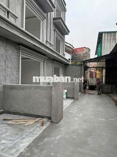 Bán nhà 52m2, 3 tầng hoàn thiện đẹp tại Văn Lâm, Hưng Yên chỉ 2.85 tỷ