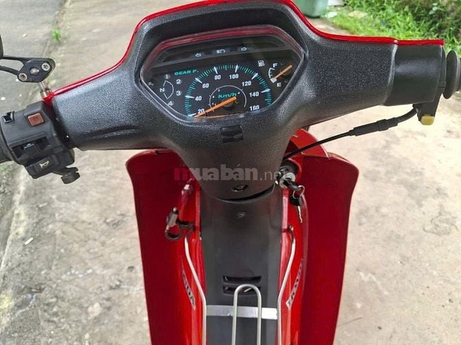 Cần bán xe đang chạy bình thường kv sg ạ 