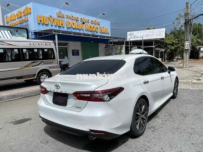 Toyota Camry 2.5Q 2023