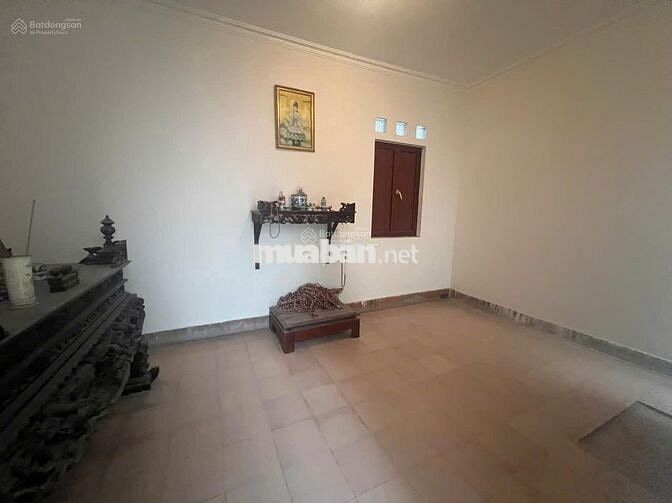 Cho thuê nhà ngõ 93 phố Trung Kính, Dt 85m2 x 4 tầng, 22 triệu/tháng