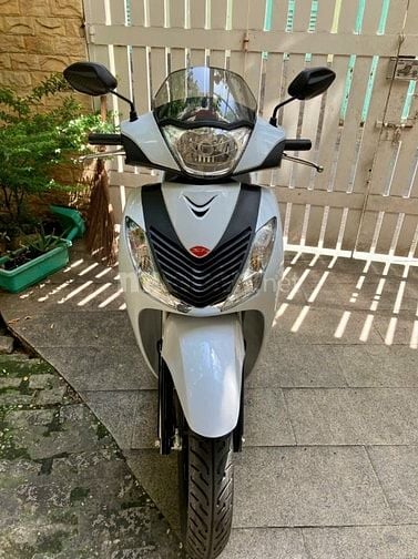 Bán xe @ 150 cảm ứng úp lên SH-i full Ý 2012