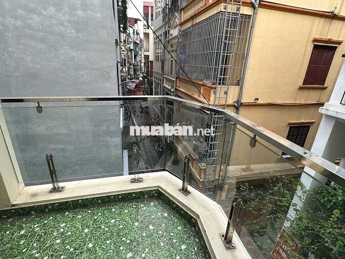 Chính chủ cho thuê phòng studio 25m full đồ - ban công rộng - Cầu Giấy