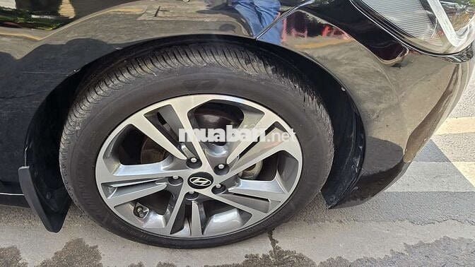 Hyundai Elantra 2018 2.0 Đen