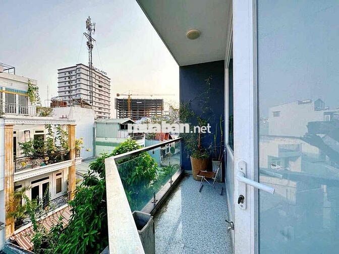 🏡 Studio 40m² ngay Nguyễn Gia Trí (D2) – full nội thất, mới 100%, gần