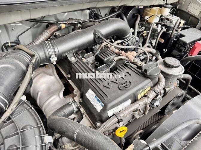 Toyota Innova 2015 V Bạc