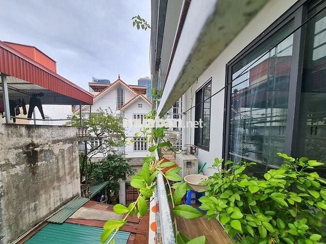 NHÀ MỚI ĐẸP DƯƠNG QUẢNG HÀM - CỰC THOÁNG- ÔTÔ VÀO NHÀ-VỊ TRÍ KIM CƯƠNG