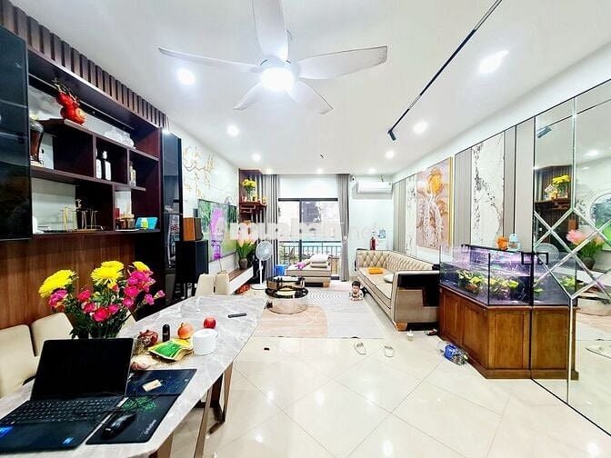 NHÀ MỚI ĐẸP DƯƠNG QUẢNG HÀM - CỰC THOÁNG- ÔTÔ VÀO NHÀ-VỊ TRÍ KIM CƯƠNG