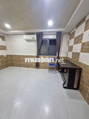 Căn nhà cao cấp trống tầng trệt