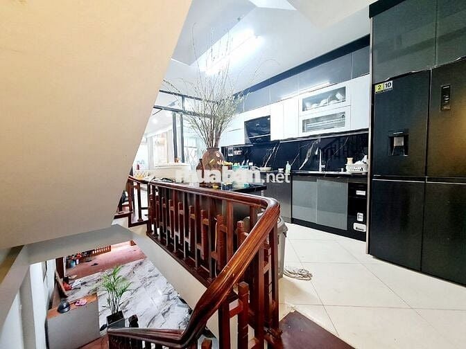 NHÀ MỚI ĐẸP DƯƠNG QUẢNG HÀM - CỰC THOÁNG- ÔTÔ VÀO NHÀ-VỊ TRÍ KIM CƯƠNG