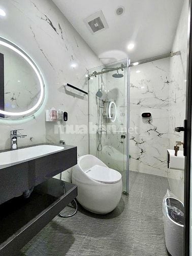 Bán nhà Kim Mã, Ba Đình vài bước ra phố, 74m2, 6t, mt 4.3m, đẹp ở ngay