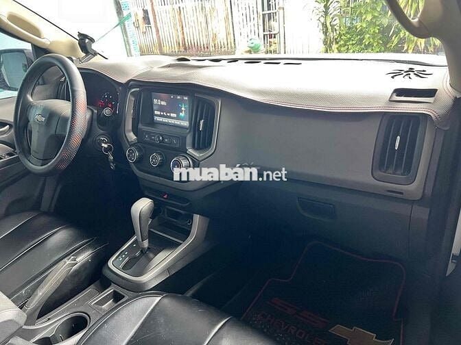 colorado bán tải số tự động