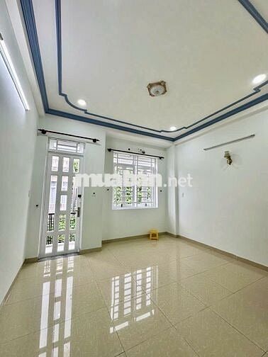 Nhà 3 TẦNG MỚI đường số 9, Linh Tây, TĐ, Ô TÔ ĐẬU cửa