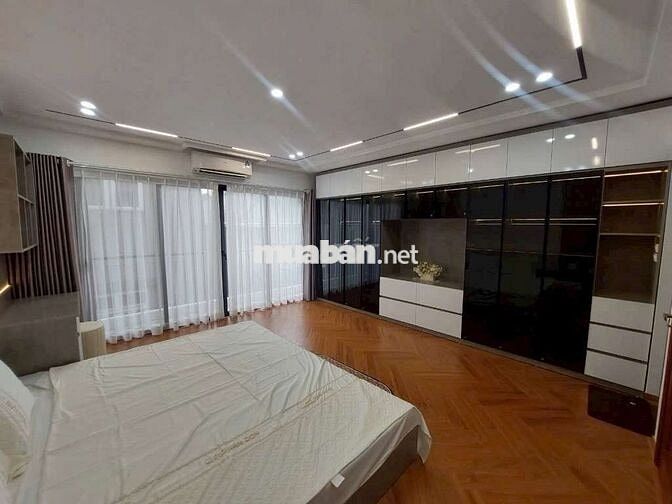 Nhà đẹp Lung Linh phố Ngọc Lâm,Long Biên, Ôtô vào nhà, Ful Nội Thất.