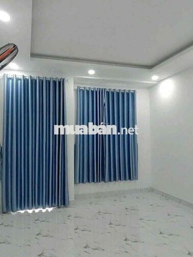 Nhà đẹp cho thuê 3 tầng (4m x 15m) có 5 phòng ngủ ô tô vô nhà