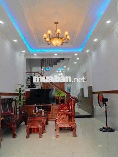 Nhà đẹp cho thuê 3 tầng (4m x 15m) có 5 phòng ngủ ô tô vô nhà