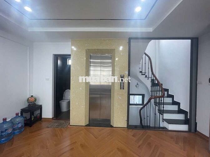 Nhà đẹp Lung Linh phố Ngọc Lâm,Long Biên, Ôtô vào nhà, Ful Nội Thất.