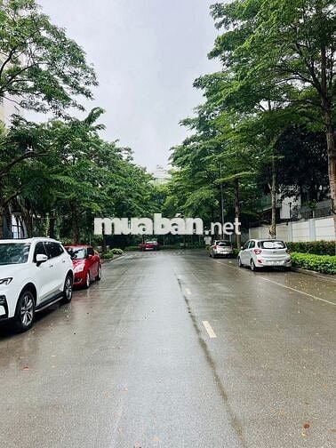 BÁN CĂN HỘ NO4A NGOẠI GIAO ĐOÀN  DT: 79M; TẦNG TRUNG ĐẸP