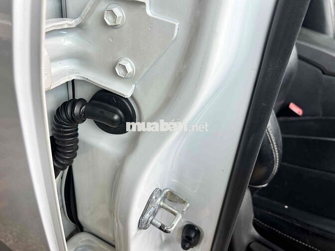 colorado bán tải số tự động