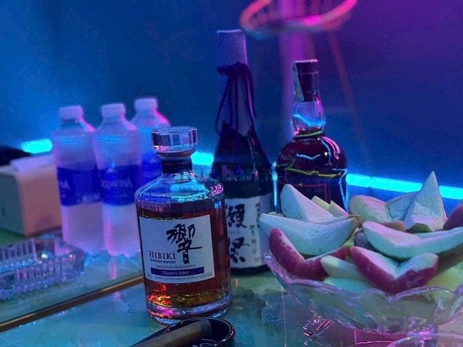 10 Nữ Lễ Tân PR bar lounge công việc dễ, không yêu cầu kinh nghiệm