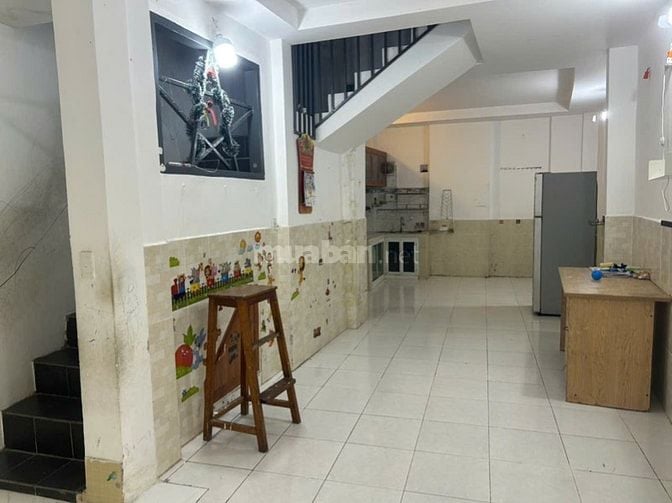 Hẻm 95 đường Cách Mạng, nhà 1 trệt, 1 lần DTSD 80m2, 2 phòng ngủ, 3 WC