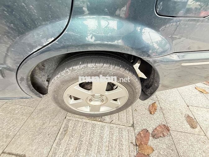 cầm đồ thanh lý ford laser 2002 cọp