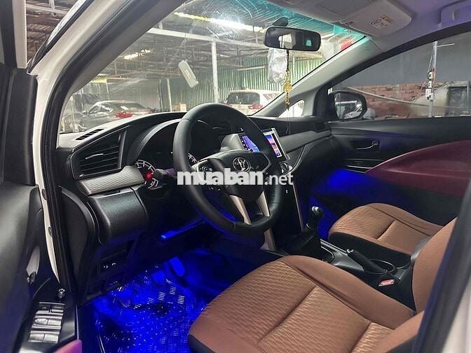 Toyota Innova E 2019 máy Rin,