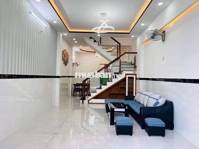 Cần cho thuê nhà 83/3A Phạm Văn Bạch P.15 Q.Tân Bình