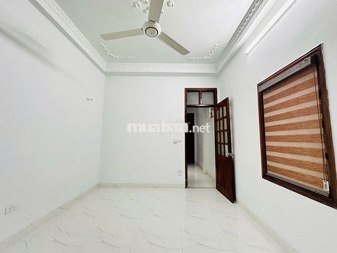 BÁN NHÀ ĐẸP – LÔ GÓC 3 THOÁNG – Ô TÔ ĐỖ CỬA  – CẦU GIẤY