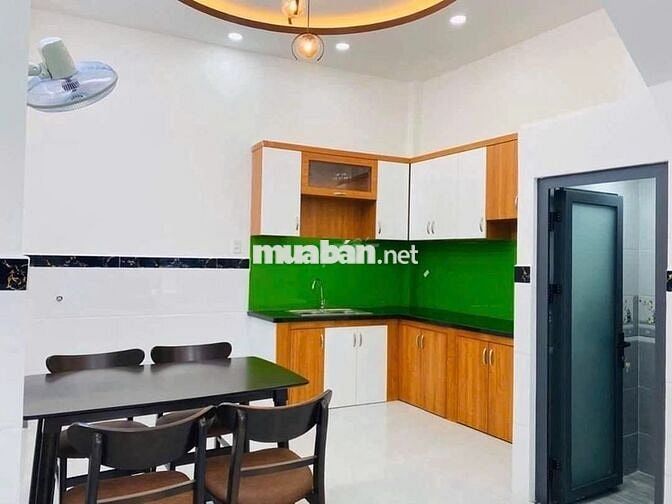 Cần cho thuê nhà 83/3A Phạm Văn Bạch P.15 Q.Tân Bình