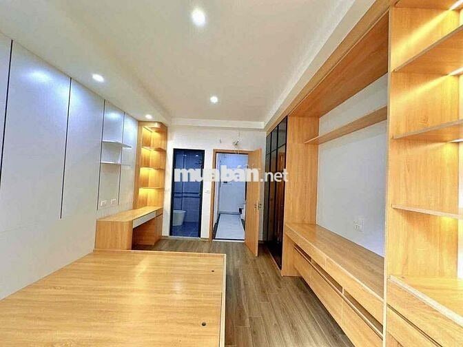 CHỈ 11,6TỶ PHẠM VĂN ĐỒNG CẦU GIẤY 35m GẦN PHỐ NGÕ THÔNG THANG MÁY