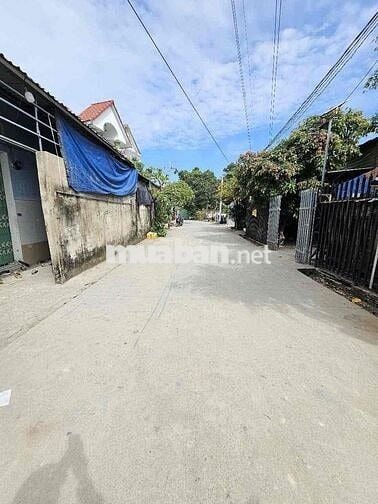 Đất rộng 379,3m2 gần ngã tư Miếu Ông cù, p Bình Chuẩn, Tp Dĩ An