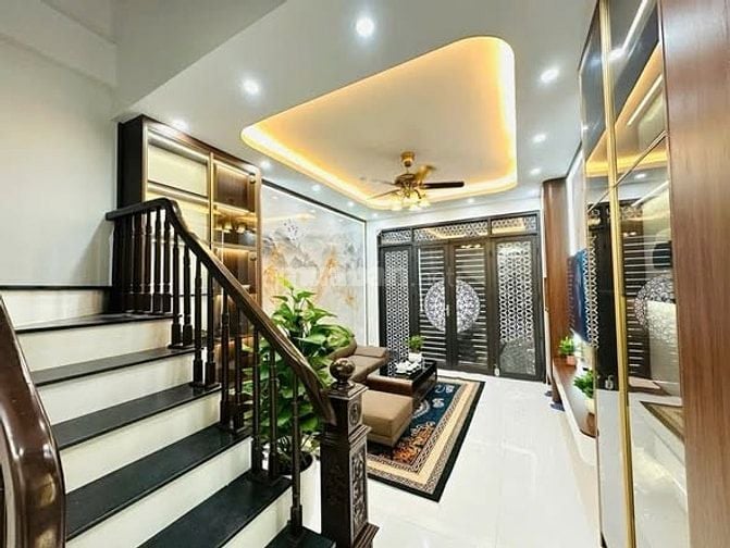 BÁN NHÀ KHƯƠNG TRUNG – 5 TẦNG – NGÕ RỘNG THOÁNG – 35M² – 8.3 tỷ