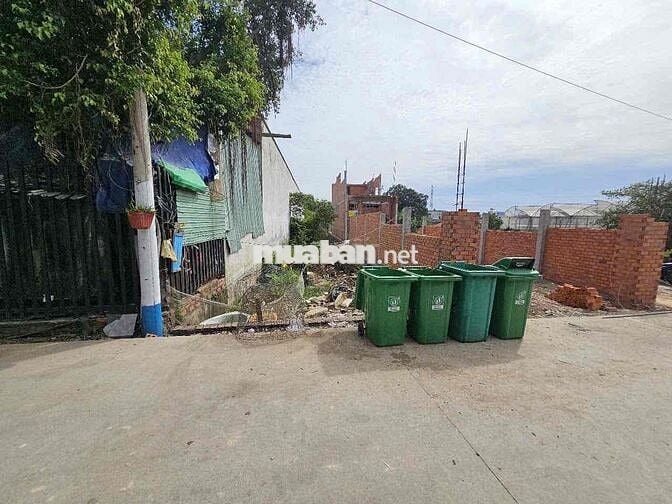 Đất rộng 379,3m2 gần ngã tư Miếu Ông cù, p Bình Chuẩn, Tp Dĩ An