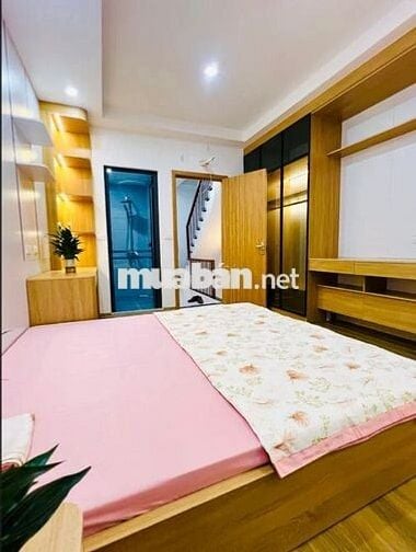 CẦN BÁN GẤP NHÀ PHẠM VĂN ĐỒNG - CẦU GIẤY