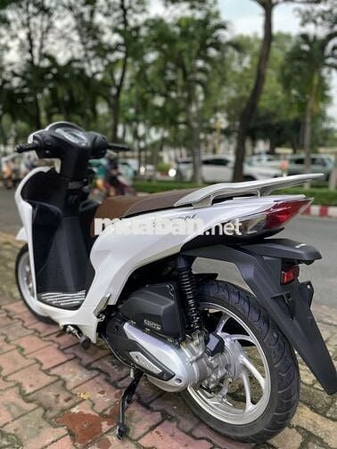 Honda Vision 2023 màu Trắng