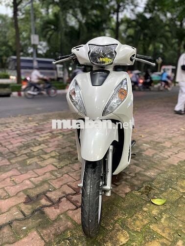 Honda Vision 2023 màu Trắng