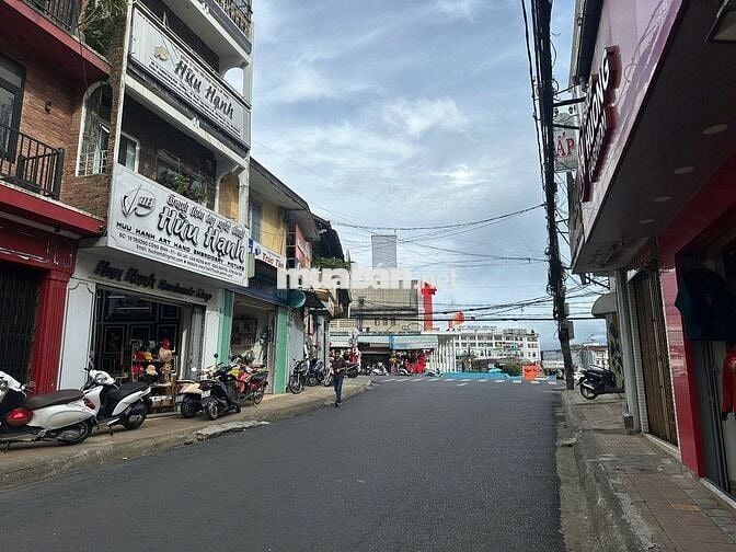 Cho thuê nhà 2 mặt tiền ngay khu Hòa Bình