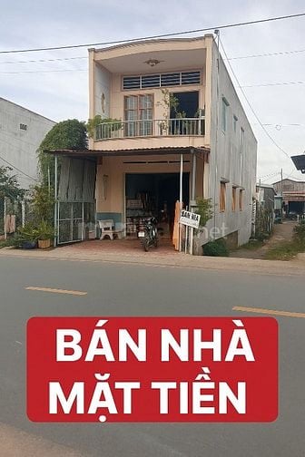 Bán nhà mặt phố.Gan chợ.Gan bên phà.Duong lớn thuận lợi kinh doanh 