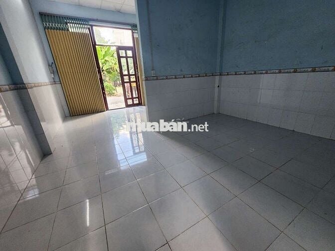 Cho thuê nhà nguyên căn dt 4❌10+1 lầu đúc 1pn 1wc có ban công