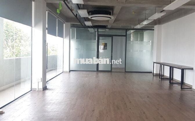 Chính Chủ Cho Thuê, 55m2/ 17tr, Góc 2 MT Hoàng Kế Viêm