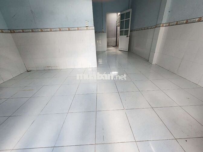 Cho thuê nhà nguyên căn dt 4❌10+1 lầu đúc 1pn 1wc có ban công